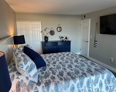 1270 Gulf Boulevard - Photo Thumbnail 12