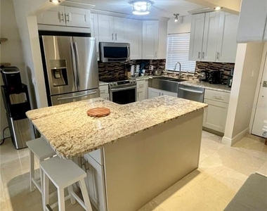 1270 Gulf Boulevard - Photo Thumbnail 4