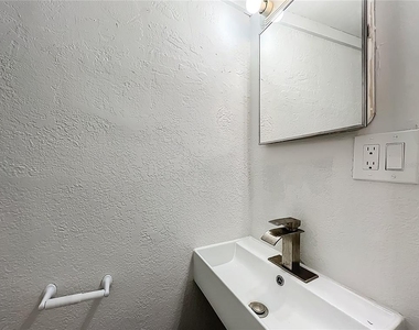 11705 3rd Street E - Photo Thumbnail 18