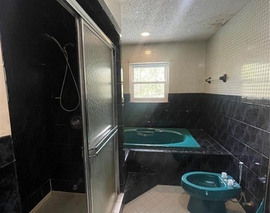 121 Sweet Gum Drive - Photo Thumbnail 24