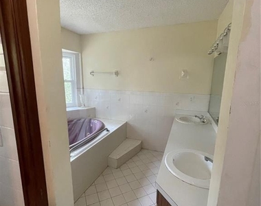 121 Sweet Gum Drive - Photo Thumbnail 18