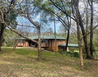 121 Sweet Gum Drive - Photo Thumbnail 6