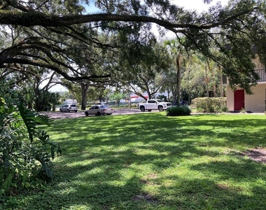 11703 Raintree Village Boulevard - Photo Thumbnail 3