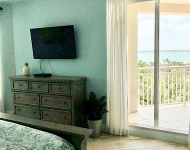 1180 Gulf Boulevard - Photo Thumbnail 15