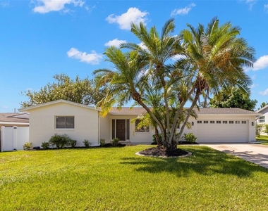 3488 Shady Bluffs Drive - Photo Thumbnail 26