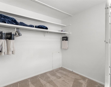 3488 Shady Bluffs Drive - Photo Thumbnail 20