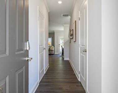 2059 Pinnacle Walk Drive - Photo Thumbnail 4