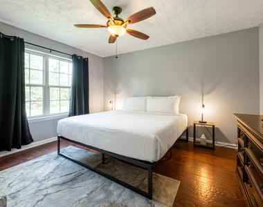 18 Larkspur Lane - Photo Thumbnail 2