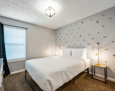 18 Larkspur Lane - Photo Thumbnail 9