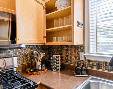 1431 Bay Overlook Drive - Photo Thumbnail 8