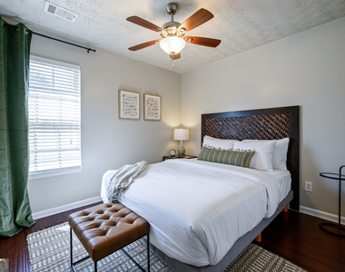 1431 Bay Overlook Drive - Photo Thumbnail 13