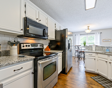 13 Windfield Drive - Photo Thumbnail 2