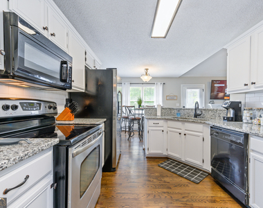 13 Windfield Drive - Photo Thumbnail 9