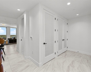 777 3rd Avenue N - Photo Thumbnail 42