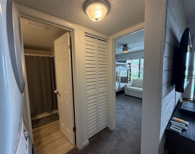 6158 Palma Del Mar Boulevard S - Photo Thumbnail 16