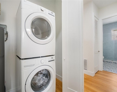 13614 N 22nd Street - Photo Thumbnail 28