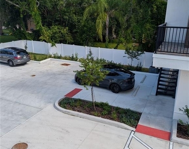 13614 N 22nd Street - Photo Thumbnail 4