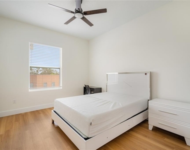 13614 N 22nd Street - Photo Thumbnail 25