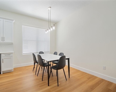 13614 N 22nd Street - Photo Thumbnail 12