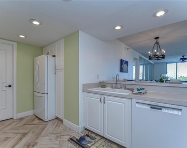 6322 Palma Del Mar Boulevard S - Photo Thumbnail 5