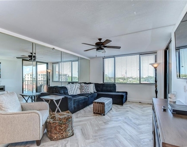 6322 Palma Del Mar Boulevard S - Photo Thumbnail 14