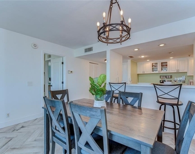 6322 Palma Del Mar Boulevard S - Photo Thumbnail 12