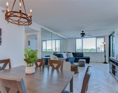 6322 Palma Del Mar Boulevard S - Photo Thumbnail 11