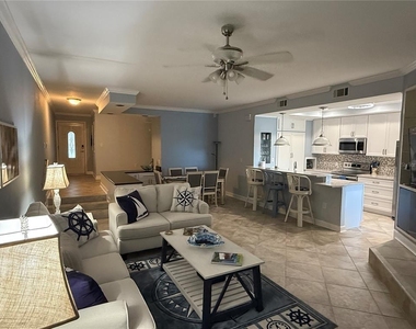 910 Pinellas Bayway S - Photo Thumbnail 10