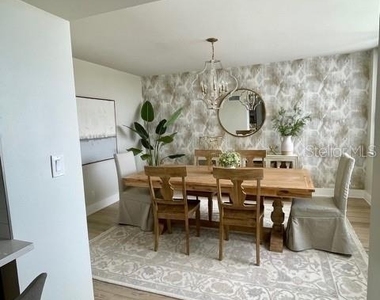 1460 Gulf Boulevard - Photo Thumbnail 8