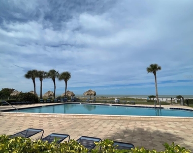 1460 Gulf Boulevard - Photo Thumbnail 3