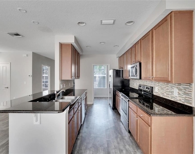 7322 S Trask Street - Photo Thumbnail 18