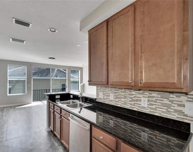 7322 S Trask Street - Photo Thumbnail 17