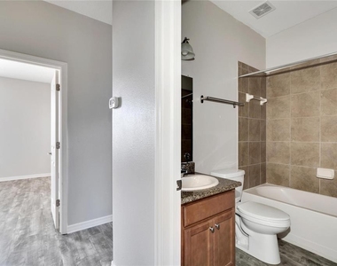 7322 S Trask Street - Photo Thumbnail 38