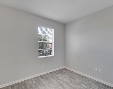7322 S Trask Street - Photo Thumbnail 44