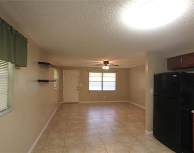 38942 9th Avenue - Photo Thumbnail 3