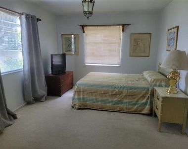 1408 Nashua Circle - Photo Thumbnail 9