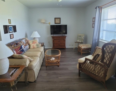 1408 Nashua Circle - Photo Thumbnail 5
