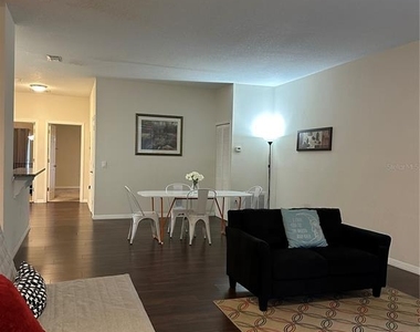 3123 Sun Lake Court - Photo Thumbnail 2