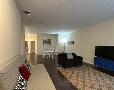 3123 Sun Lake Court - Photo Thumbnail 3