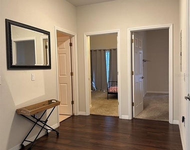 3123 Sun Lake Court - Photo Thumbnail 16