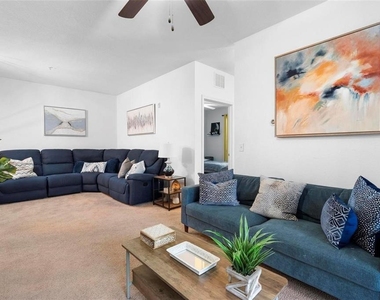 3174 Feltrim Place - Photo Thumbnail 12