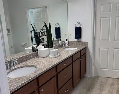 9122 Sw 70th Loop - Photo Thumbnail 16