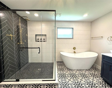 419 N Apopka Avenue - Photo Thumbnail 59