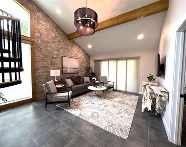 419 N Apopka Avenue - Photo Thumbnail 17