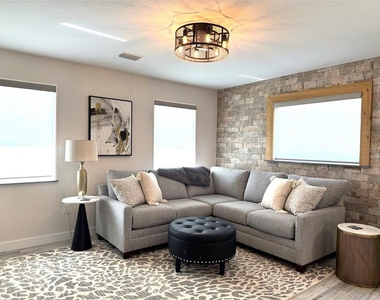 419 N Apopka Avenue - Photo Thumbnail 24