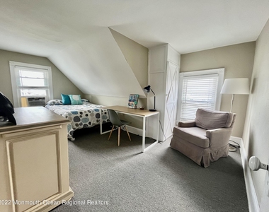 204 4th Avenue - Photo Thumbnail 13