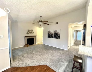1304 Harwell Drive - Photo Thumbnail 12