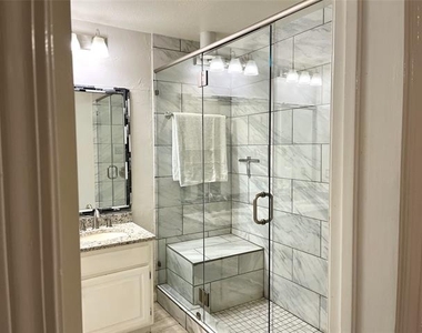 1304 Harwell Drive - Photo Thumbnail 16