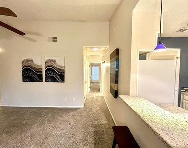 1304 Harwell Drive - Photo Thumbnail 13