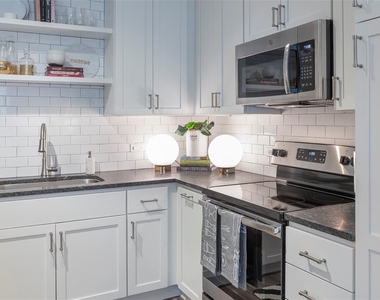 733 Main Lane - Photo Thumbnail 16
